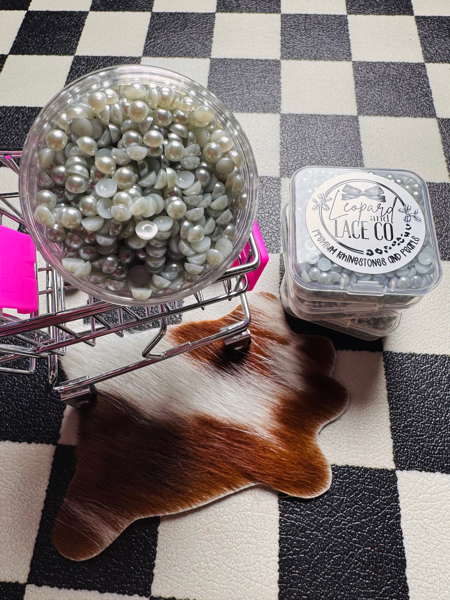 Smoke Screen Flatback Pearl