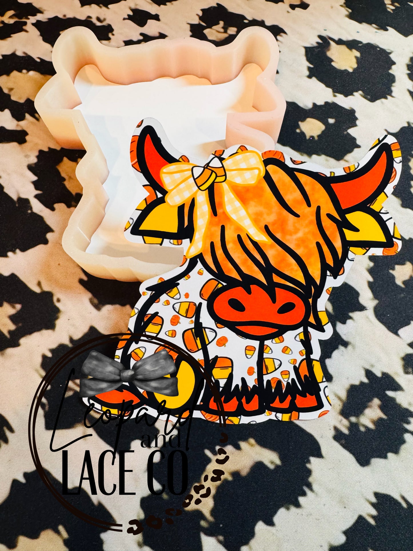 Rustin Raven Exclusive Highland Cow for Leopard and Lace Co cardstock