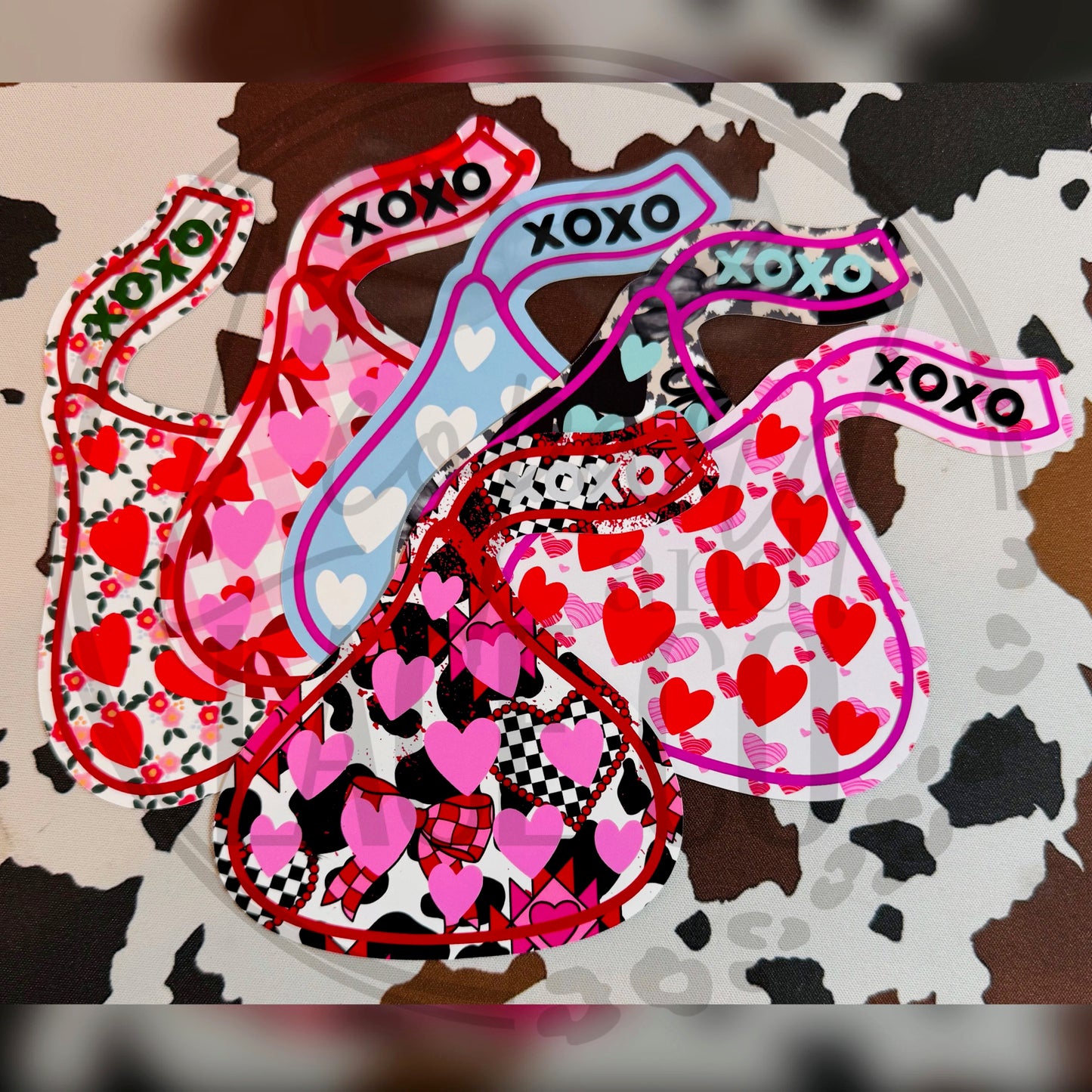 Rustin Raven Exclusive Valentines Candy Kiss Hearts Freshie for Leopard and Lace cardstock